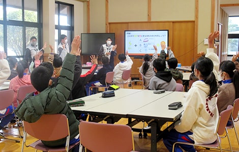 科学・モノづくり教室（日本）